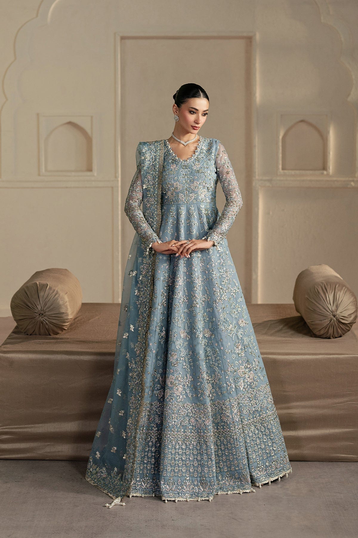 Mehekti full-length primary view