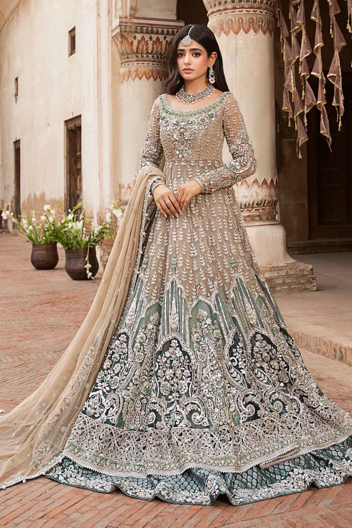 Mehrinoz Bridal Couture full-length primary view
