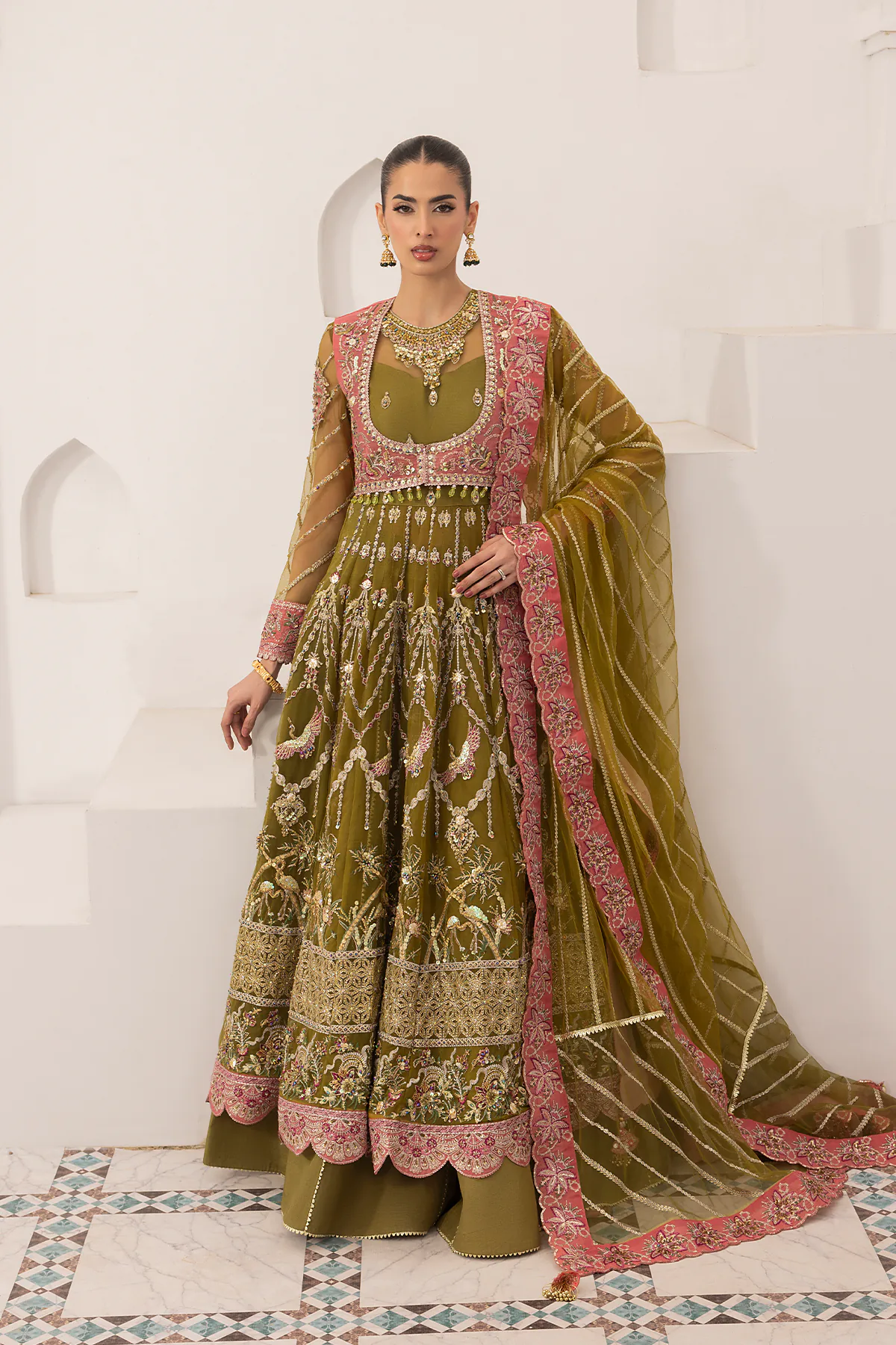 Mirha Imran – Hennay – full outfit view