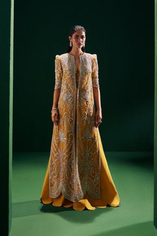 Monarch full-length primary view