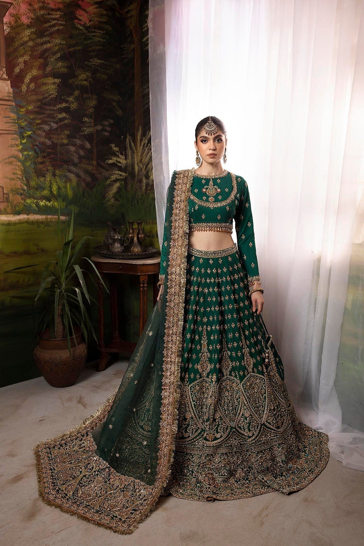 Nuriyaa - Kiara full-length primary view