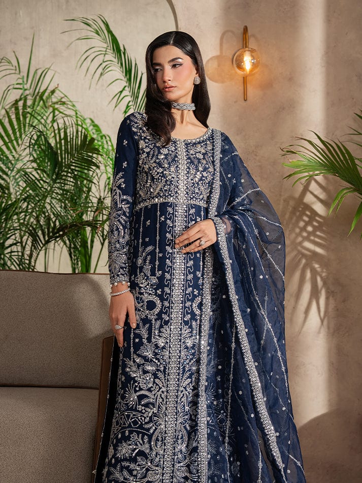 Nysira full-length primary view