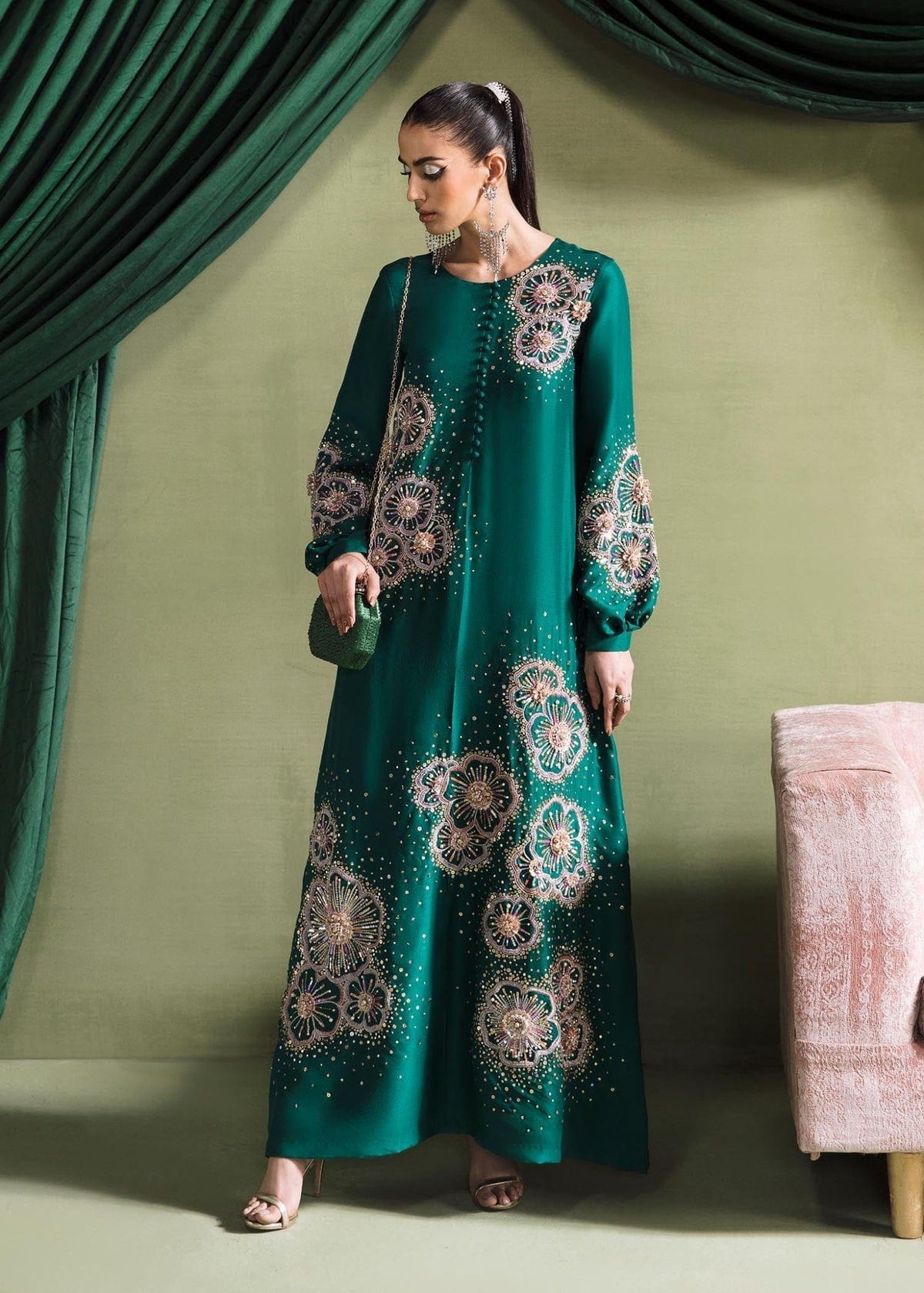 Kanwal Malik - Olivia full-length primary view