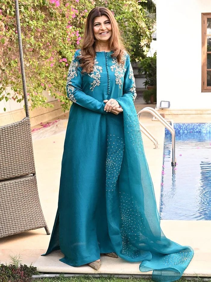 Rubina full-length primary view