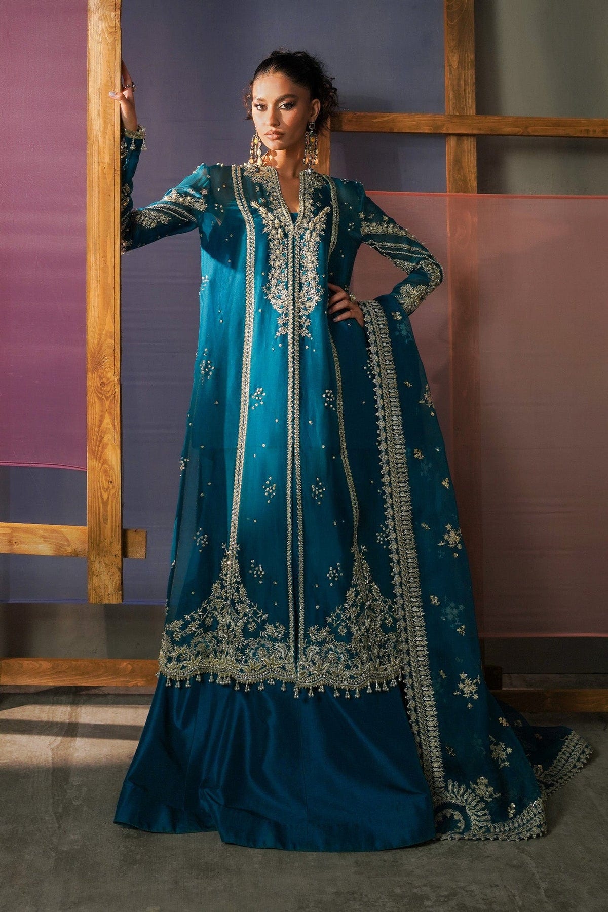 RUMI full-length primary view