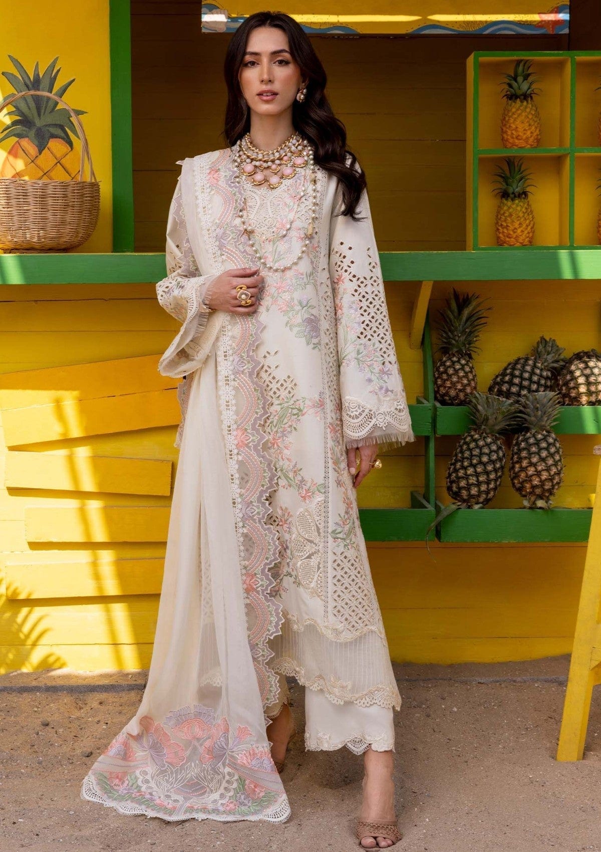Saira Shakira Dahlia - A full-length primary view