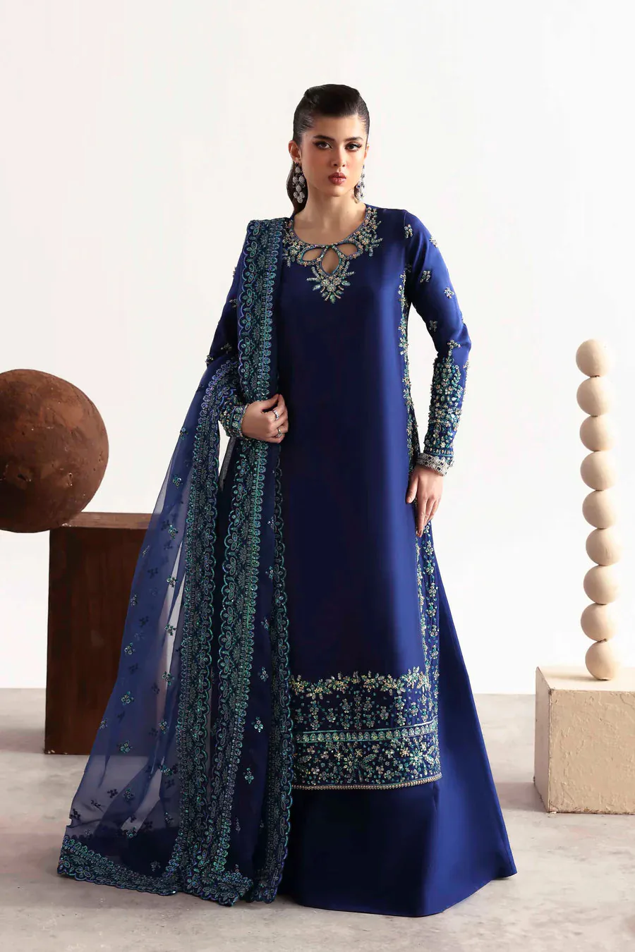 Sapphire full-length primary view