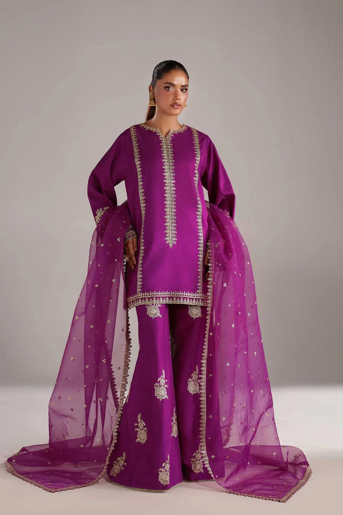 Shaffa full-length primary view