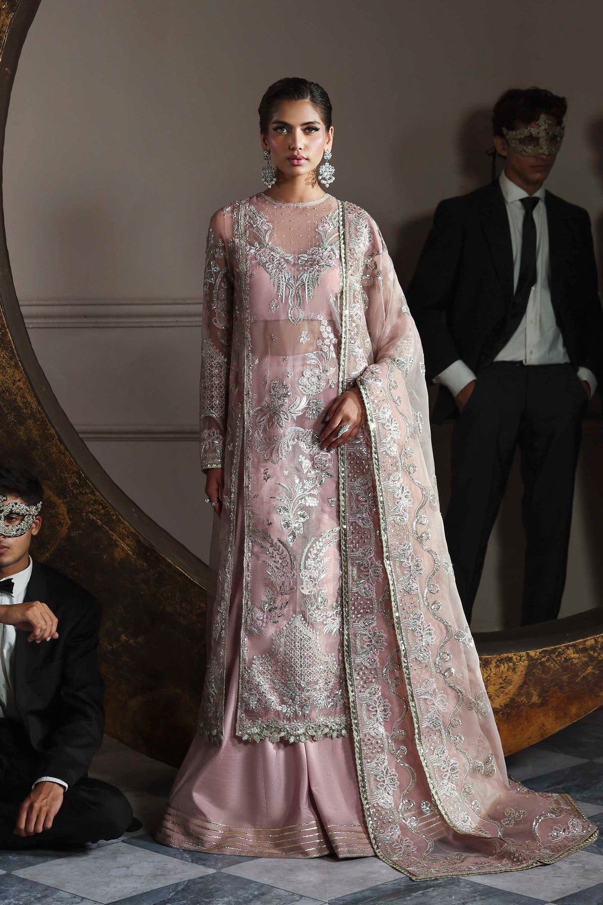 Shahmeena full-length primary view