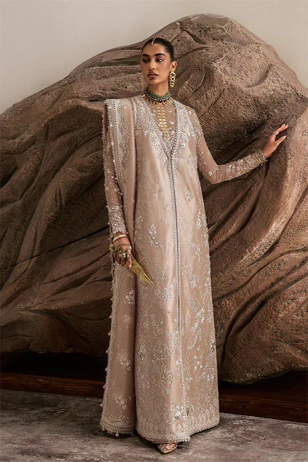 Suffuse – Ismira – full outfit view